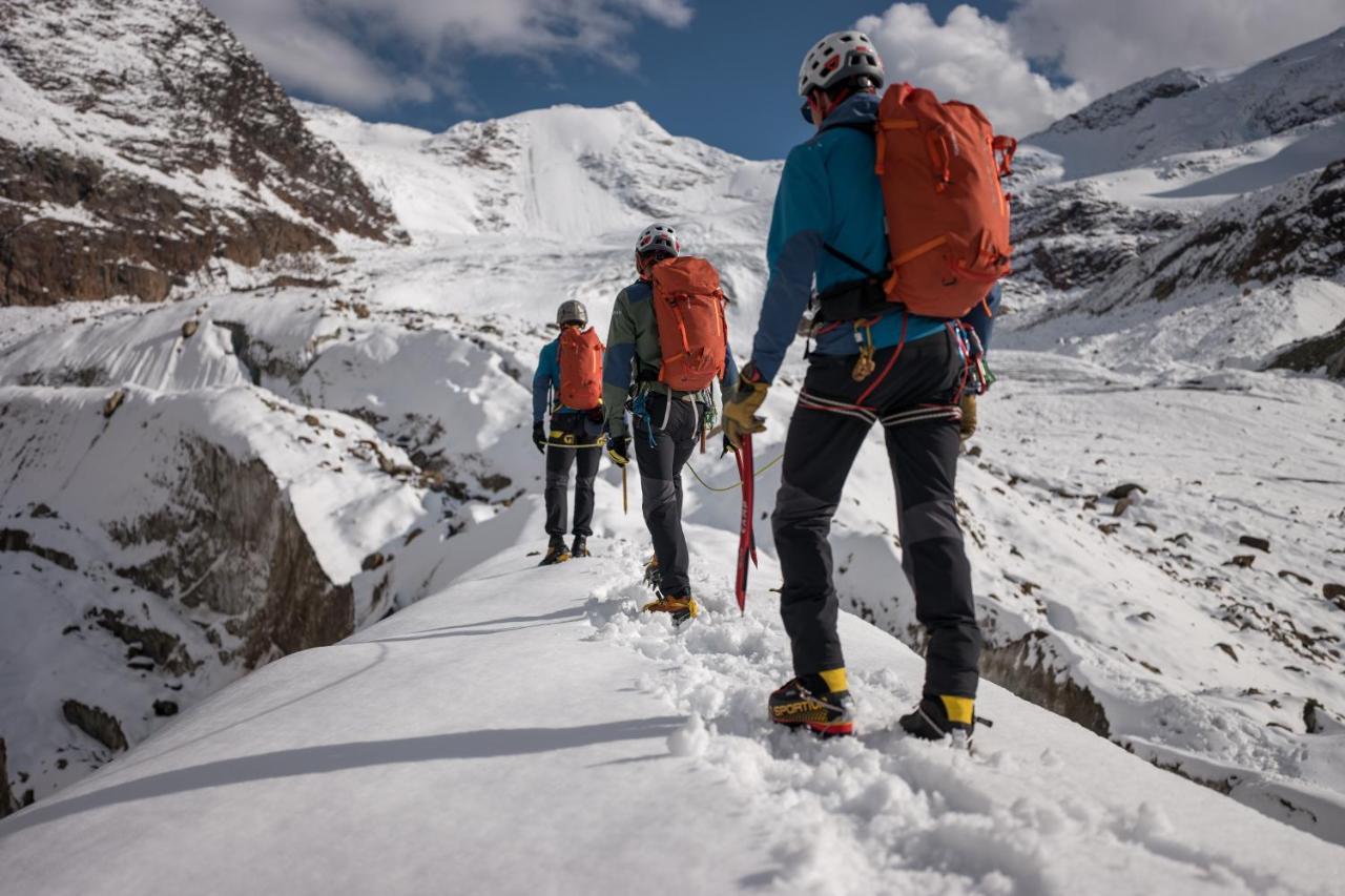 Meuble Garni Della Contea Hotel Bormio Kültér fotó